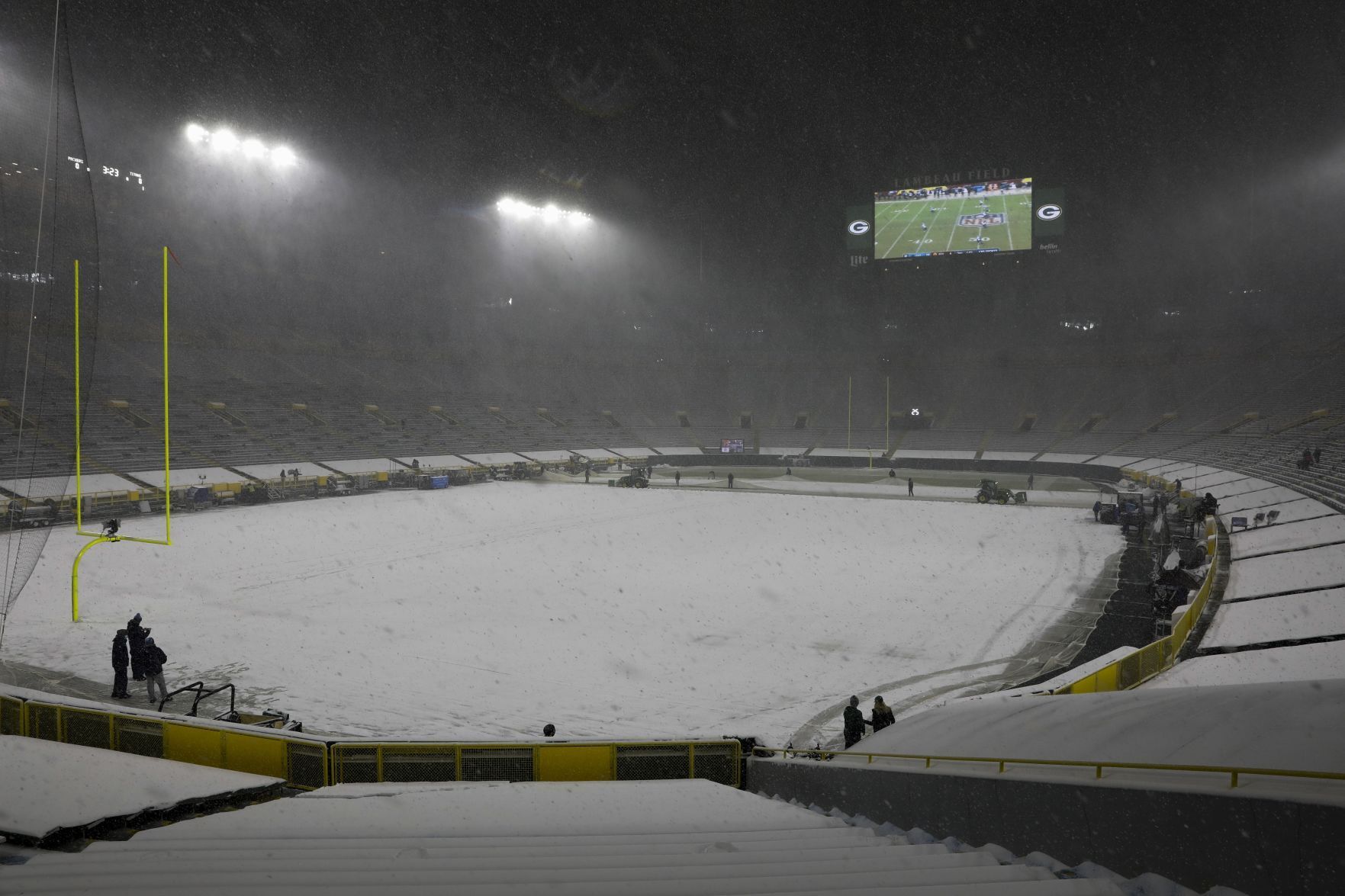Packers 40, Titans 14